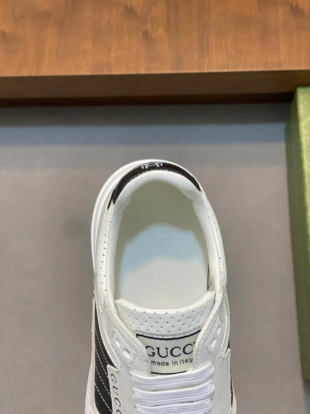 Factory price: 460💰[Gucci] Gucci - High-end quality original order - Upper: Nappa calfskin, pebbled calfskin, computer embroidered brand totem - Inner: water-dyed cowhide - Outsole: ultra-light T men's shoes 💰U·Rubber; two-color molded outsole - Super high quality control·Fine workmanship: highlighted (high-end·luxury·grade) -Size: 38-45